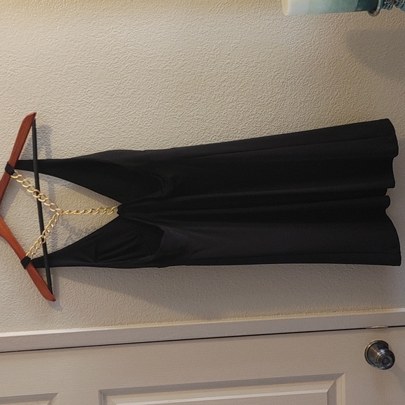 Black dress/cover up , gold chain back - Picture 2 of 3